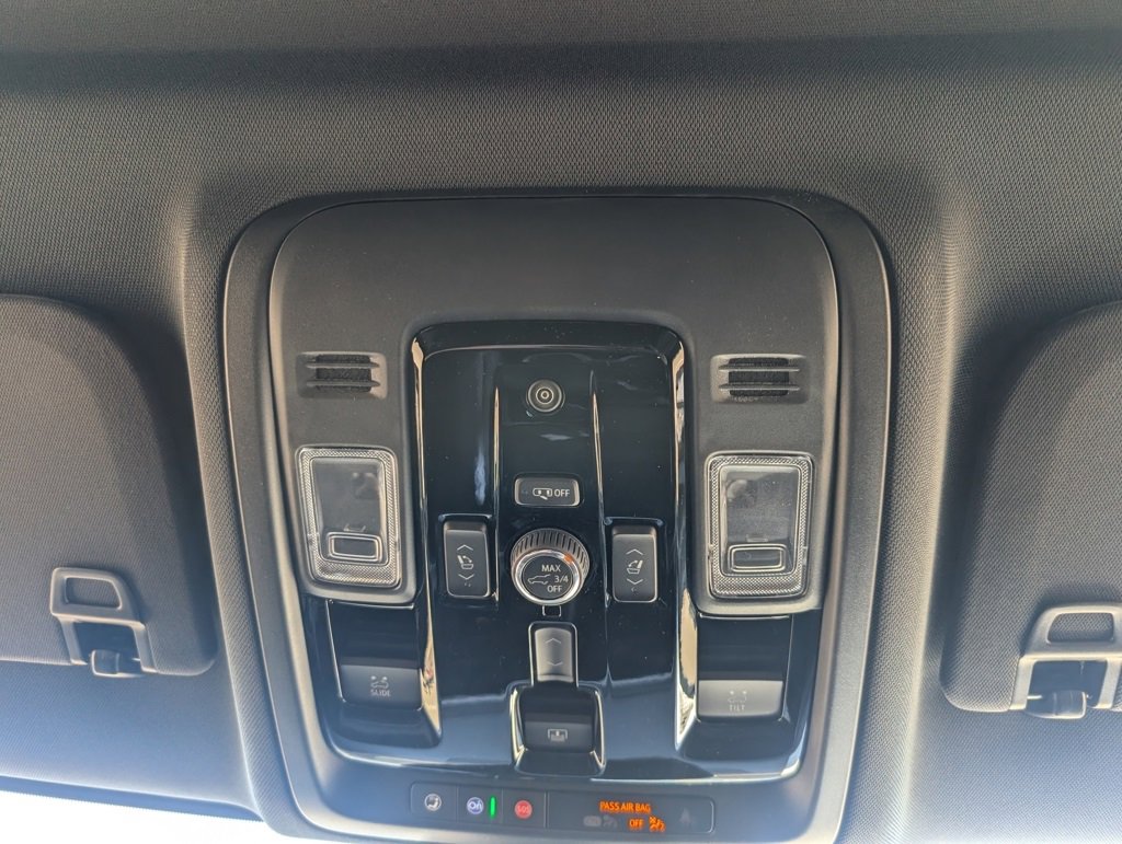 New 2026 Chevrolet Suburban High Country image 21