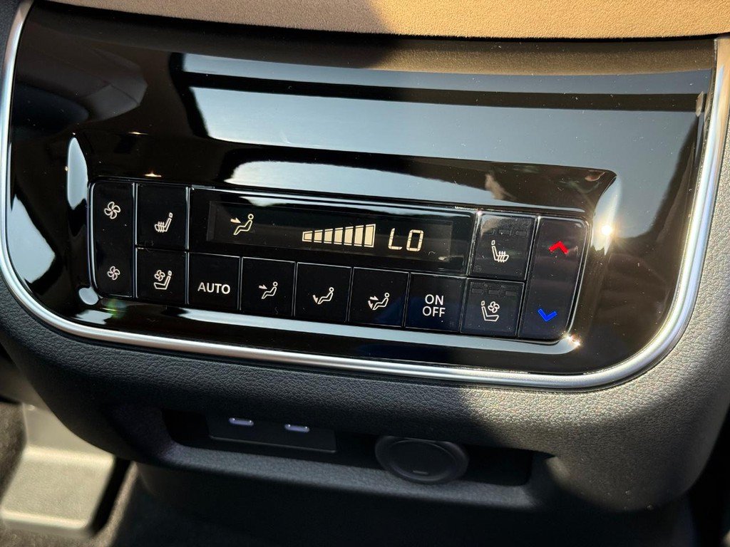 New 2027 INFINITI QX80 Luxe w/ Cargo Package AWD/4WD image 6