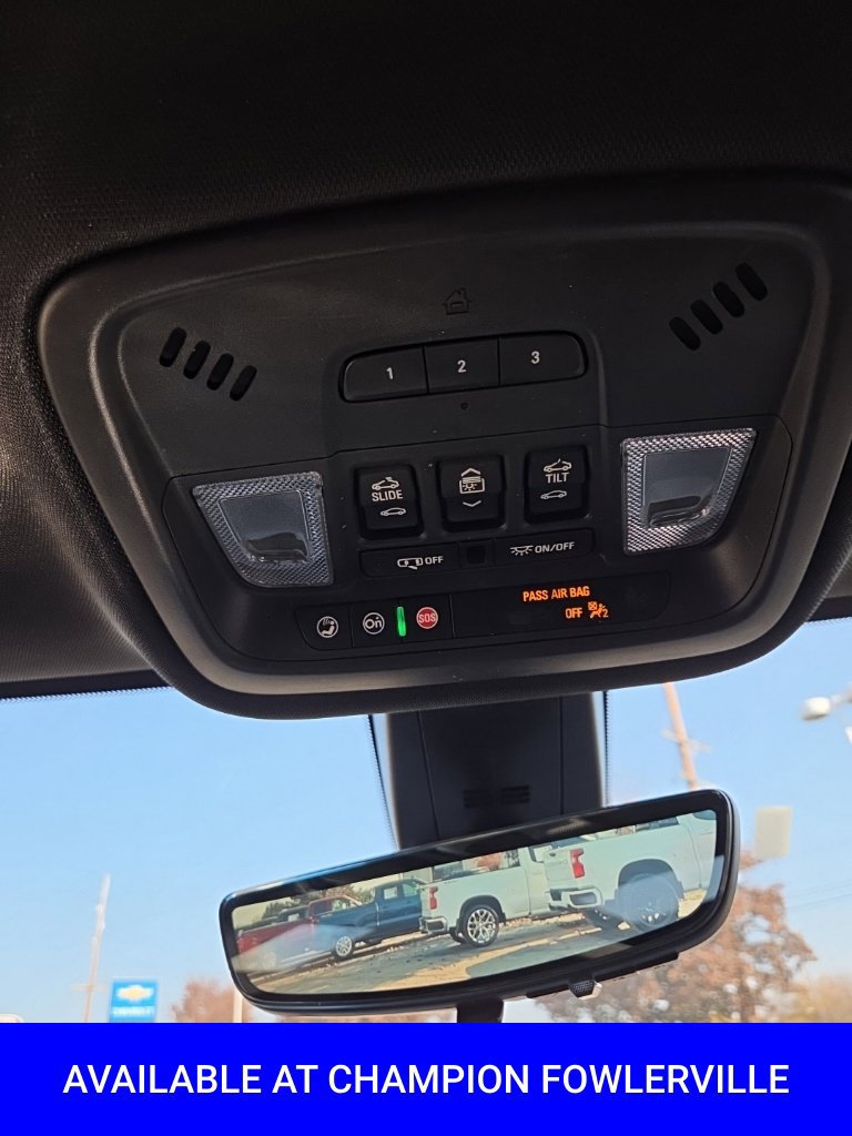 Used 2022 Chevrolet Traverse Premier AWD/4WD image 30