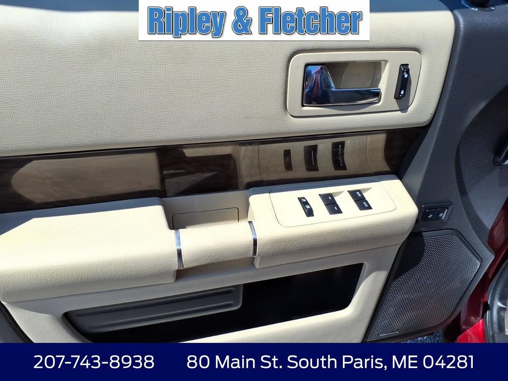 Used 2019 Ford Flex Limited w/ Class III Trailer Tow Package FWD image 12
