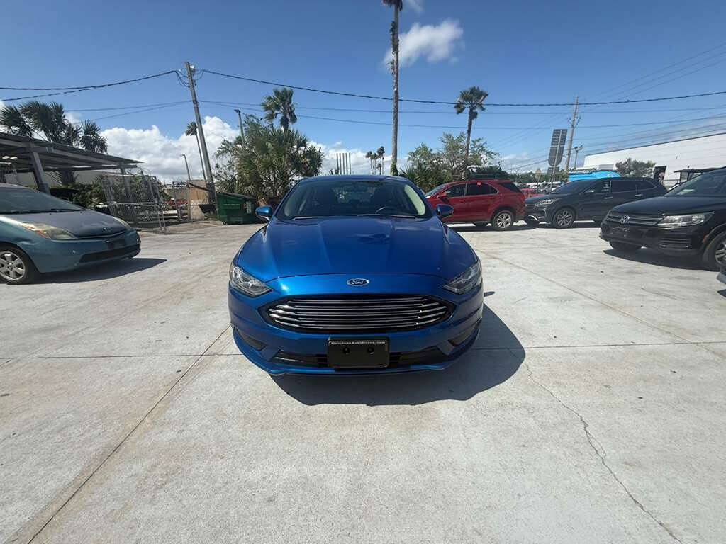 Used 2018 Ford Fusion SE w/ Fusion SE Technology Package FWD image 1