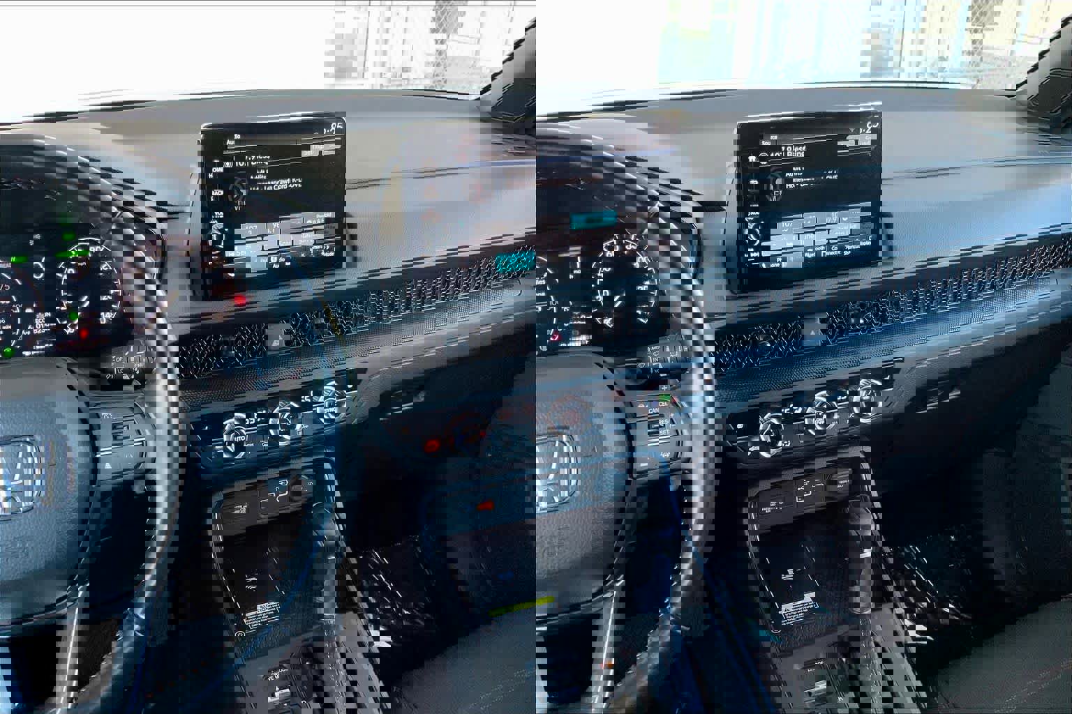 Used 2025 Honda CR-V Sport-L image 6