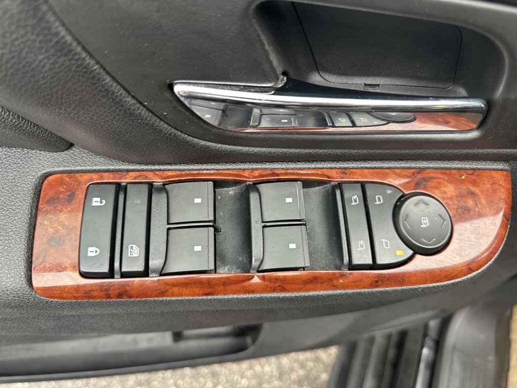 Used 2011 Chevrolet Avalanche LT w/ Luxury Package image 23