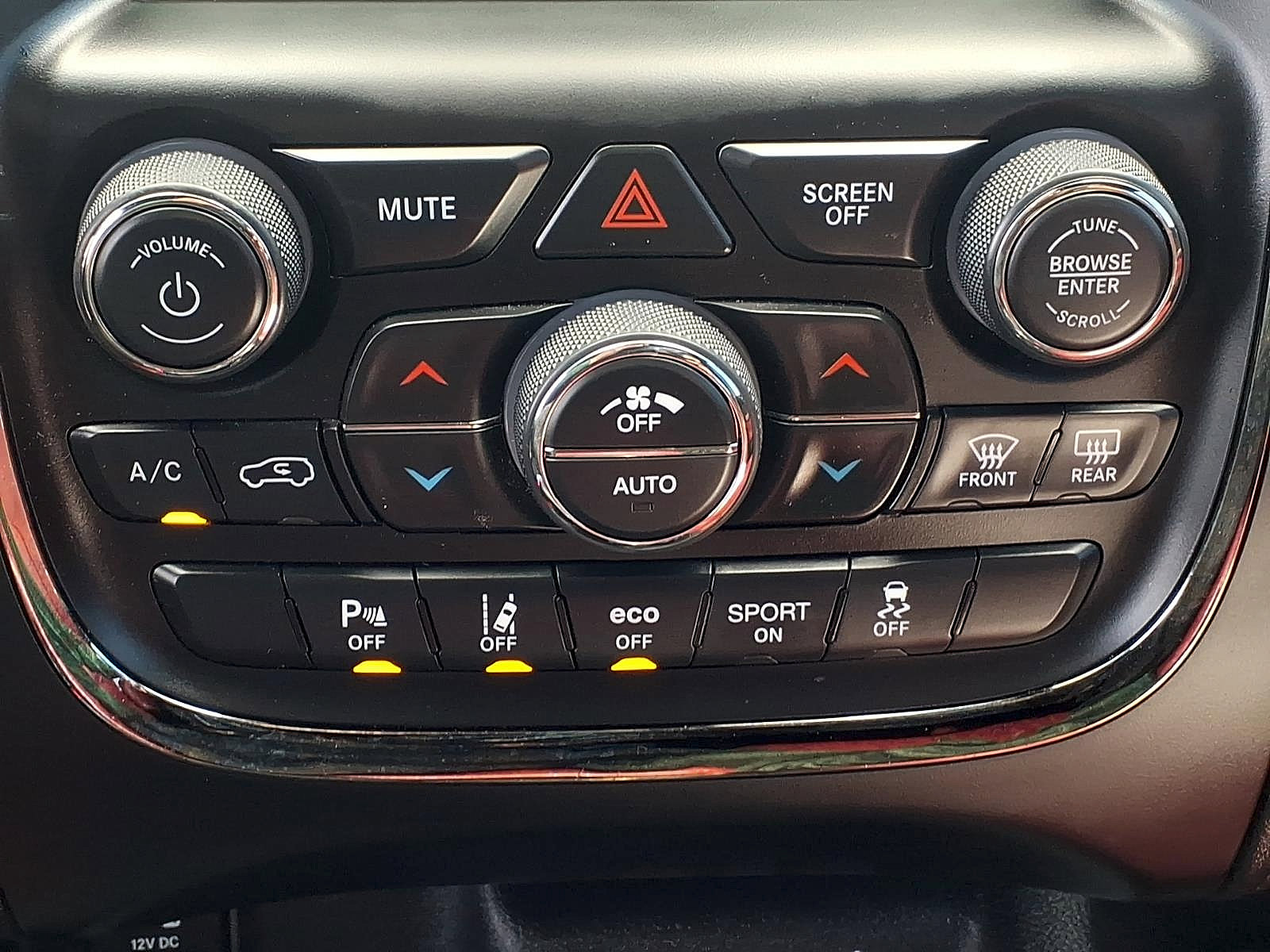 Used 2018 Dodge Durango R/T w/ Technology Group image 14