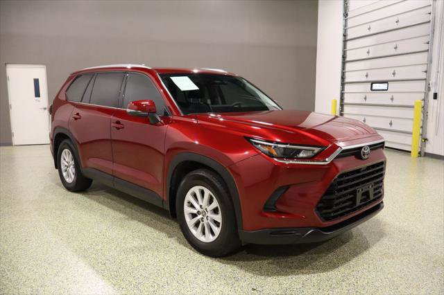 Used 2024 Toyota Grand Highlander XLE image 1