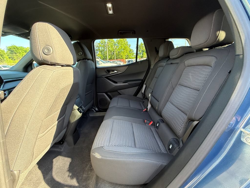 Used 2025 Chevrolet Equinox LT FWD image 22
