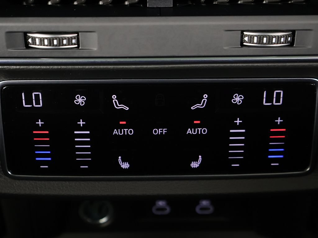 Used 2024 Audi SQ8 Premium Plus AWD/4WD image 58