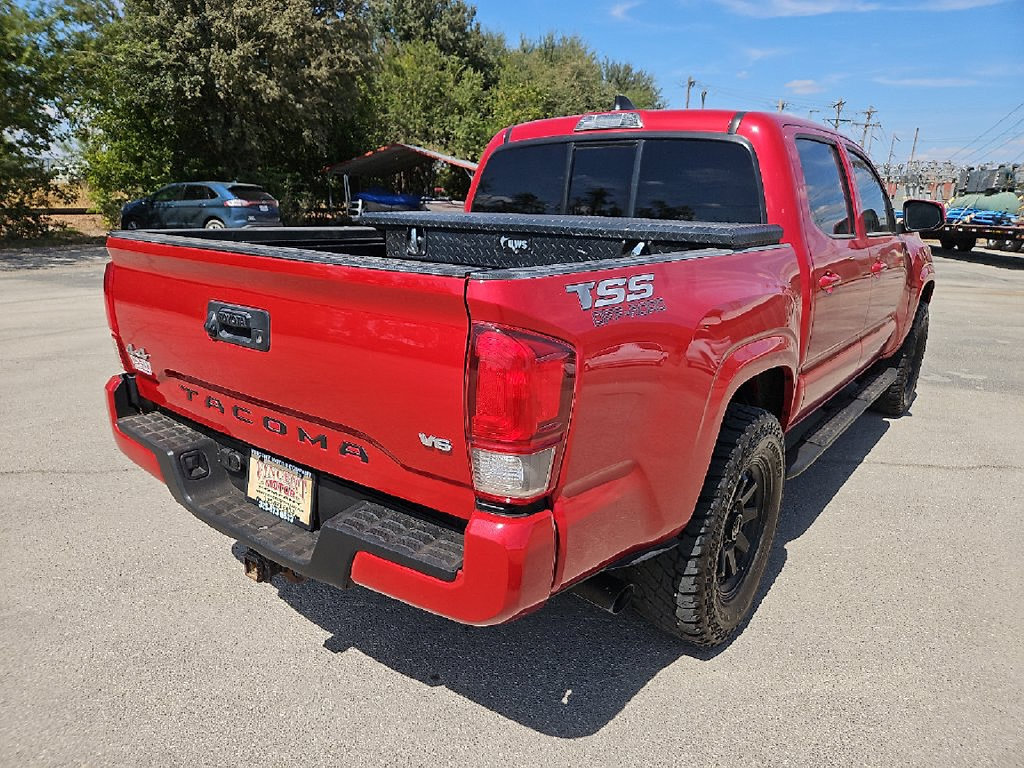 Used 2022 Toyota Tacoma SR AWD/4WD image 7