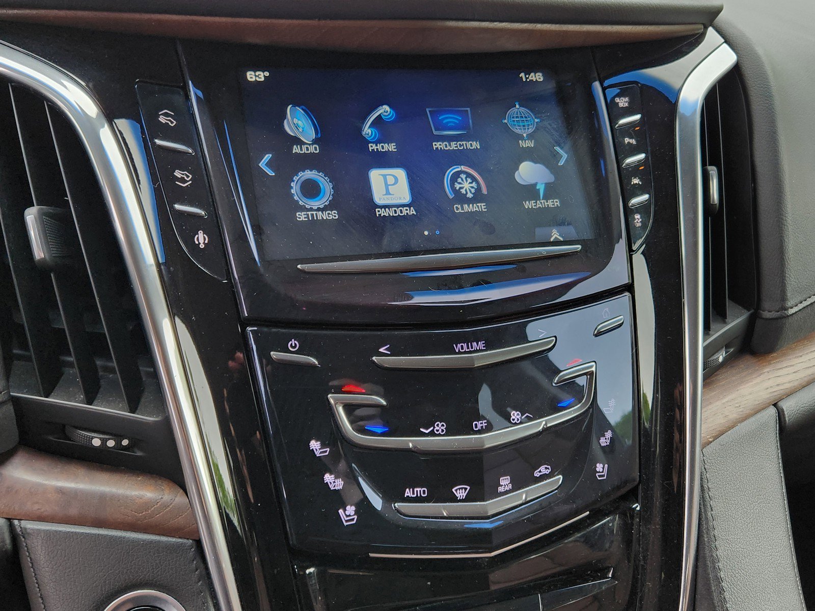 Used 2016 Cadillac Escalade ESV Luxury AWD/4WD image 21