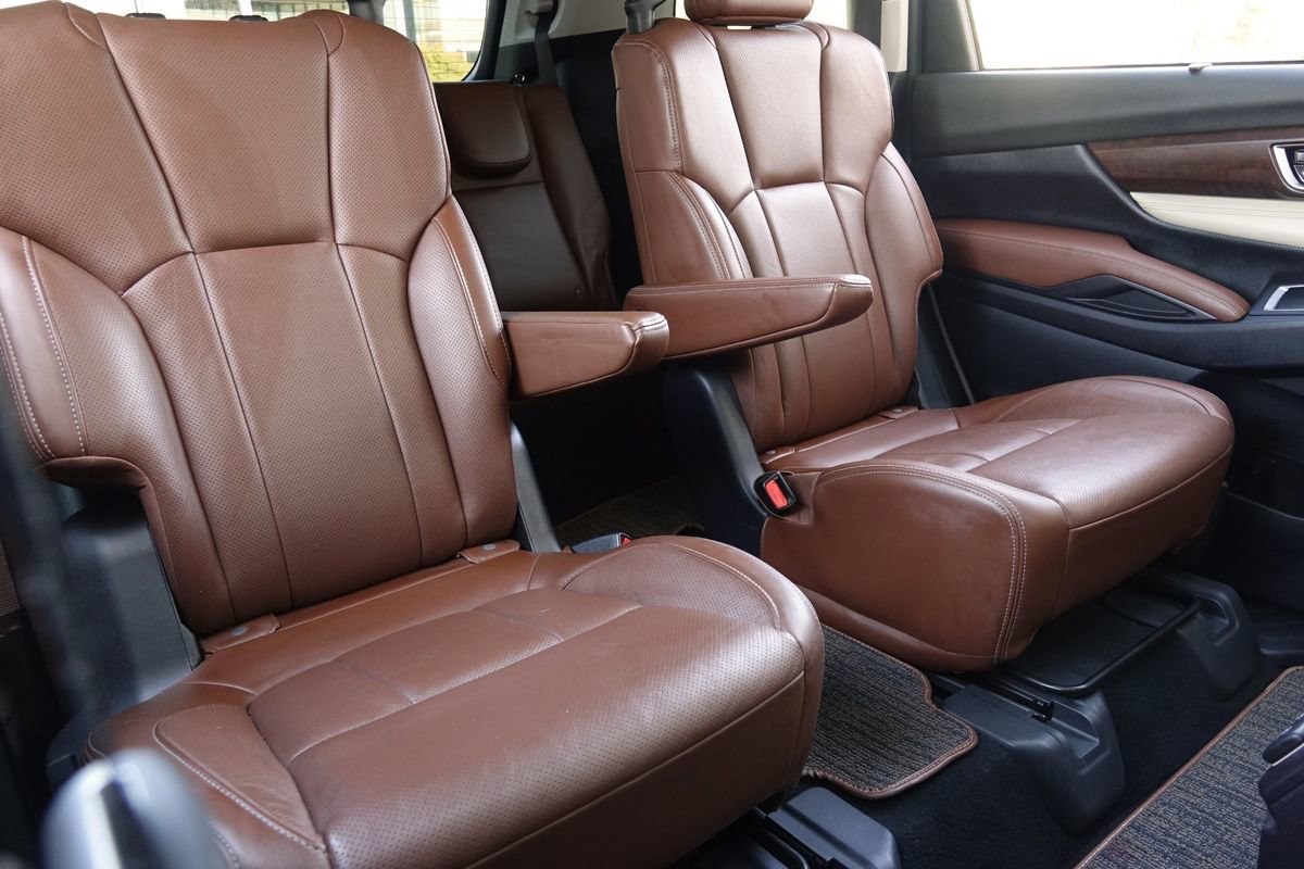 Used 2019 Subaru Ascent Touring image 10