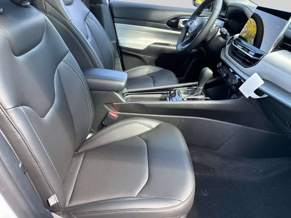 New 2026 Jeep Compass Limited w/ Sun, Sound & Navigation Group AWD/4WD image 9