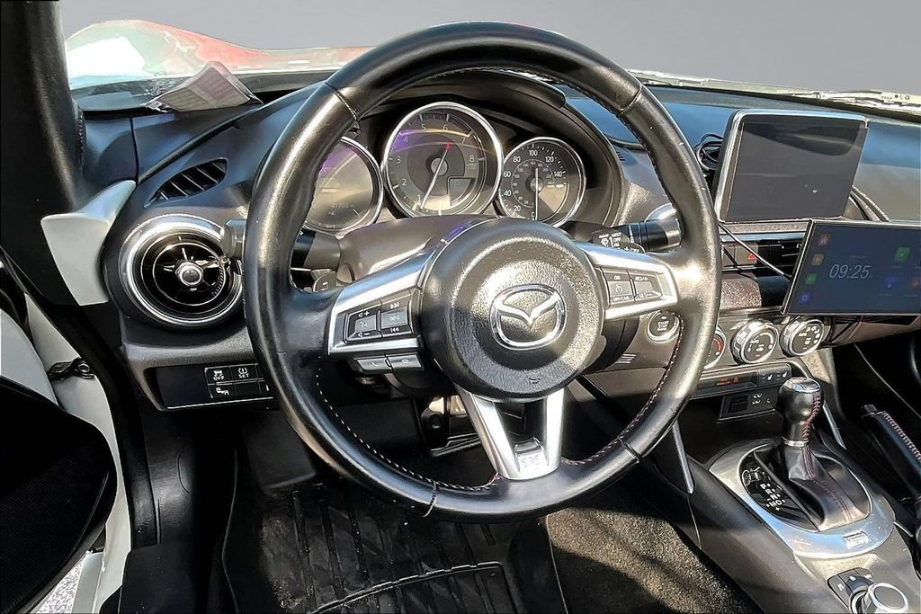 Used 2017 MAZDA MX-5 Miata RF Grand Touring RWD image 9