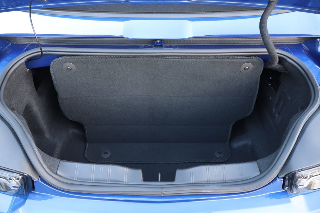 Used 2023 Chevrolet Camaro LT w/ RS Package image 17