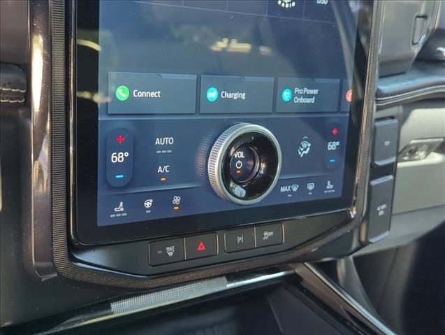 Used 2022 Ford F150 Lightning Platinum AWD/4WD image 21