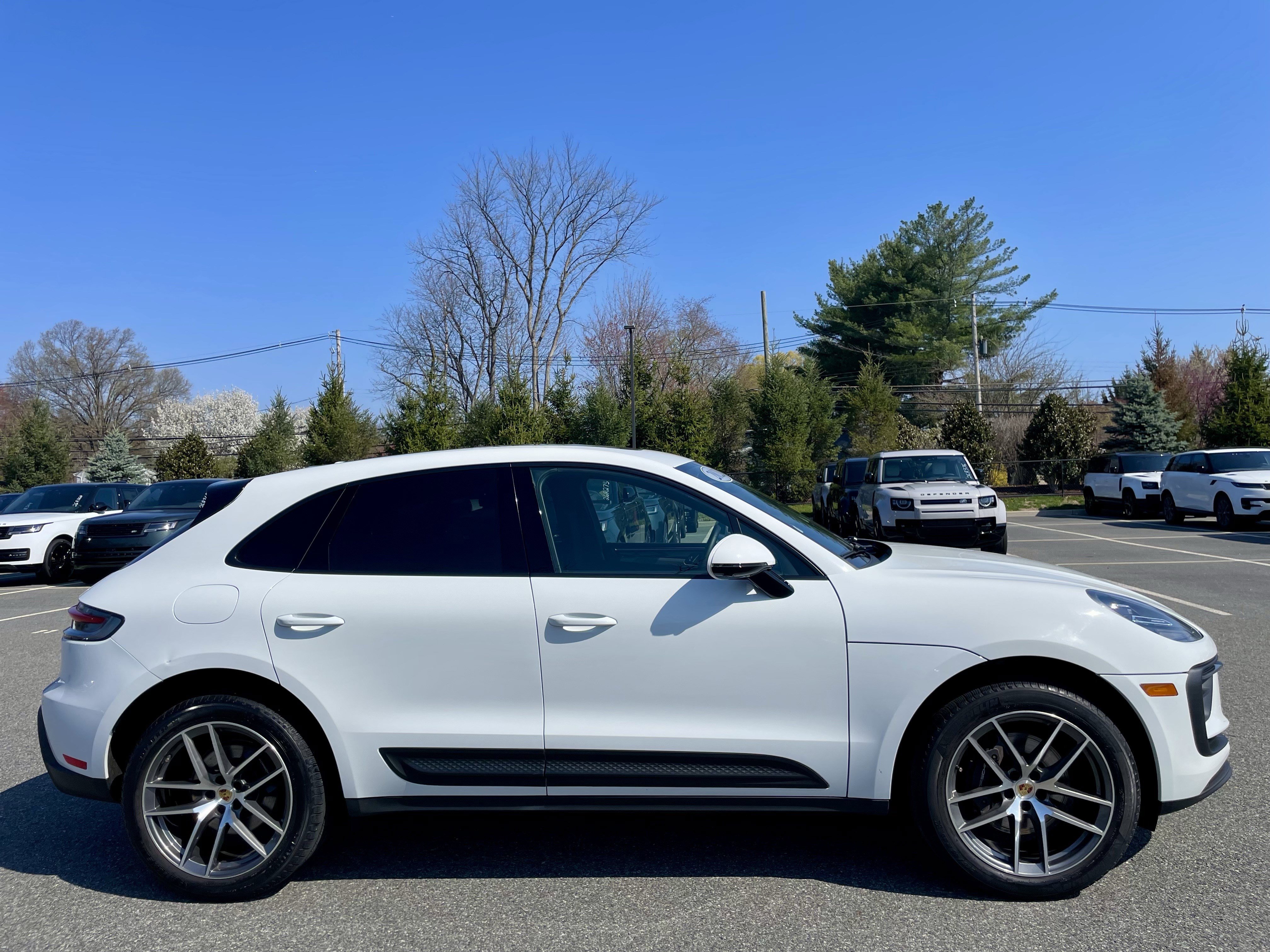 Used 2022 Porsche Macan image 4