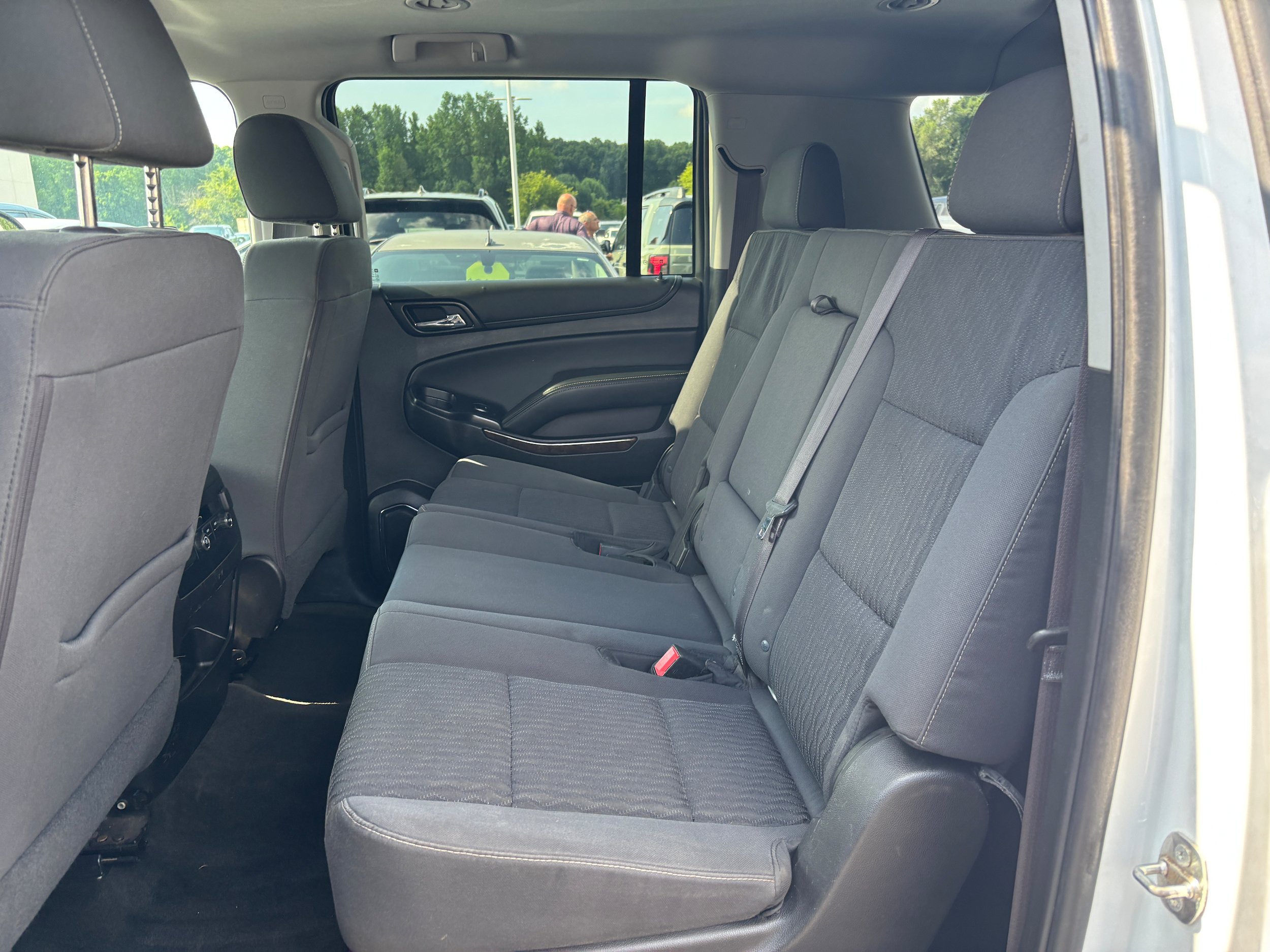 Used 2016 Chevrolet Suburban 3500 LS AWD/4WD image 11