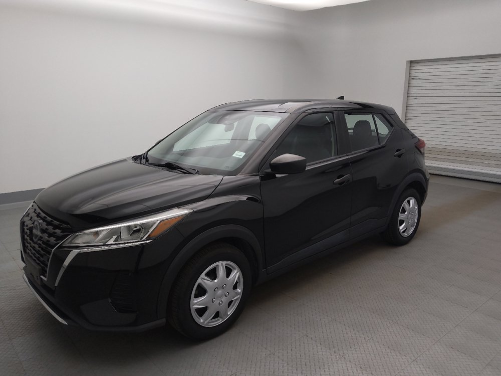Used 2022 Nissan Kicks S FWD image 2