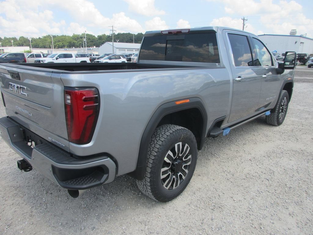 New 2026 GMC Sierra 2500 Denali Ultimate AWD/4WD image 5