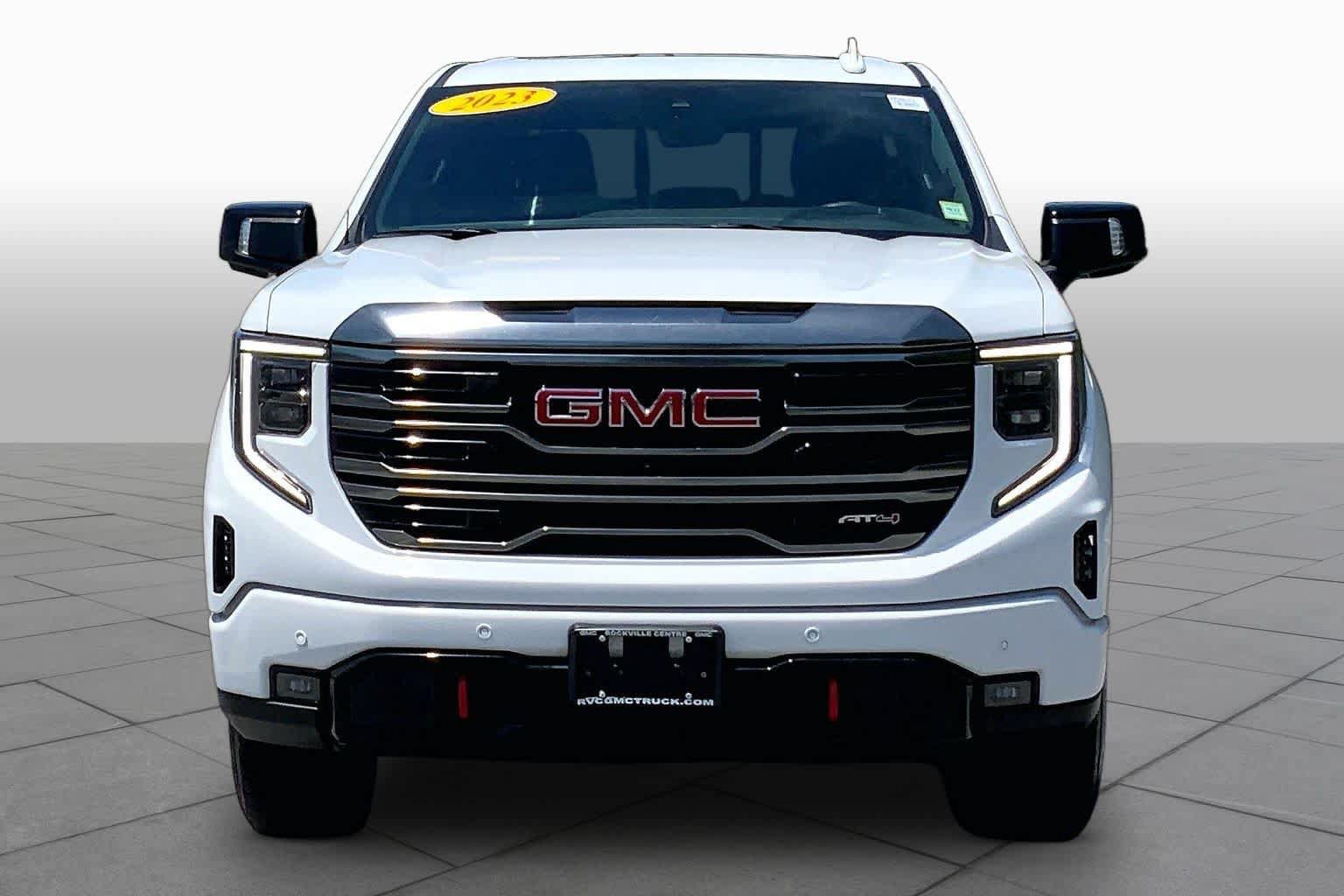 Certified 2023 GMC Sierra 1500 AT4 w/ AT4 Premium Package AWD/4WD image 4