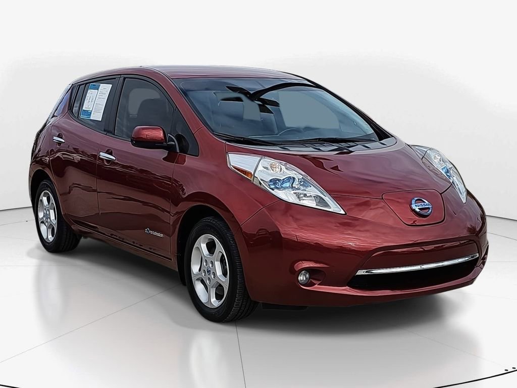 Used 2014 Nissan Leaf SV w/ LED & Quick Charge Package video 2