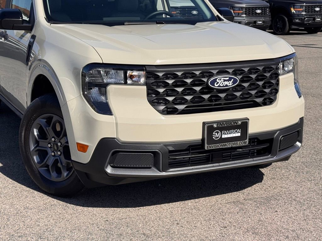 Used 2025 Ford Maverick XLT w/ XLT Luxury Package image 3