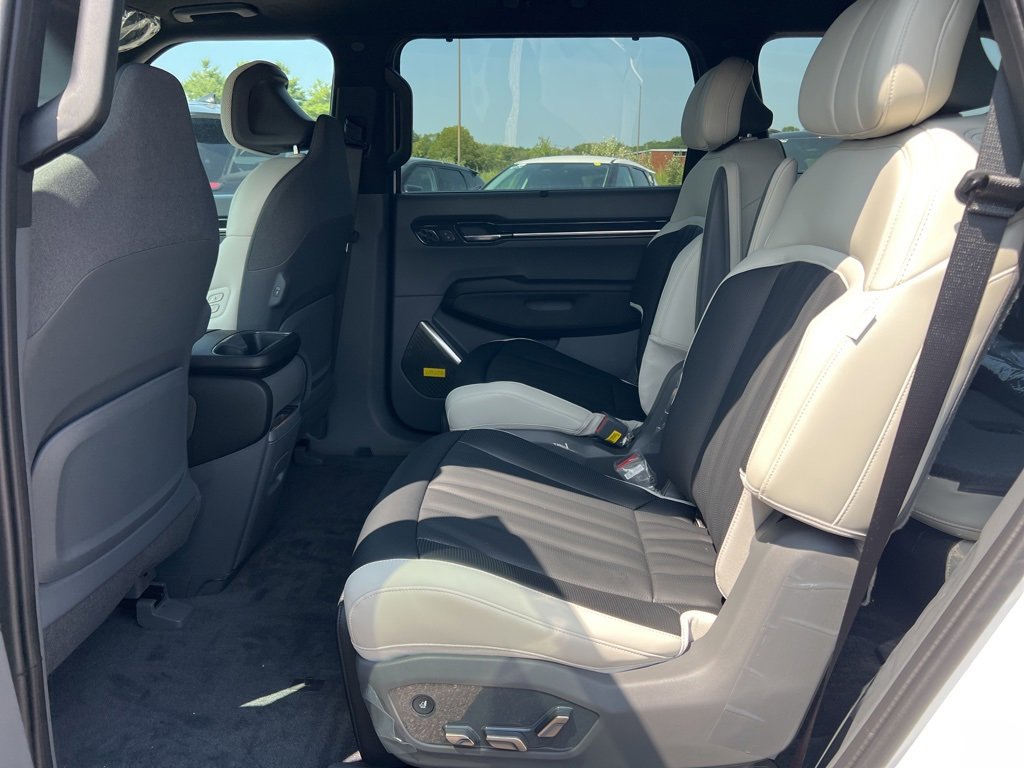 New 2026 Kia EV9 GT-Line image 13