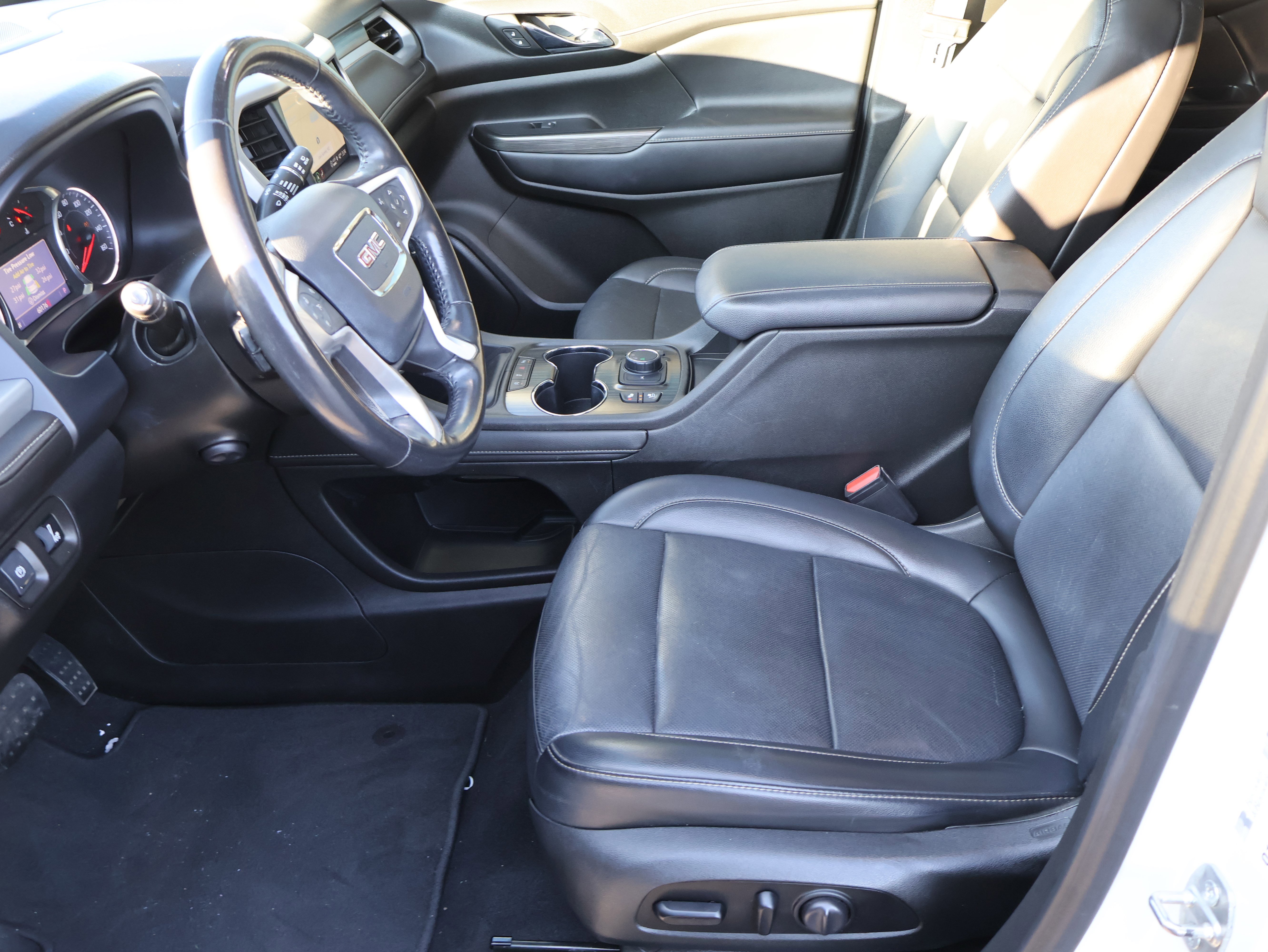 Used 2021 GMC Acadia SLT w/ Premium Package image 45