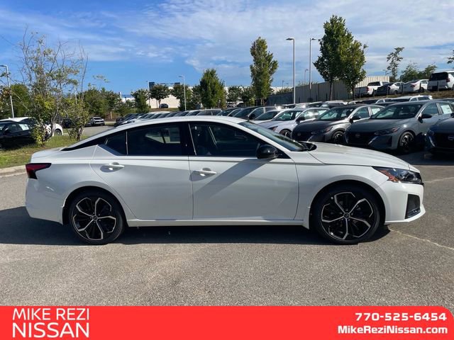 New 2025 Nissan Altima 2.5 SR image 2