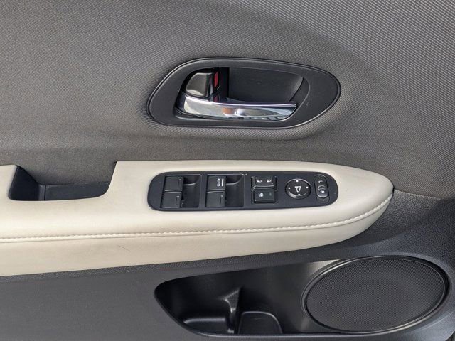 Used 2019 Honda HR-V LX image 18