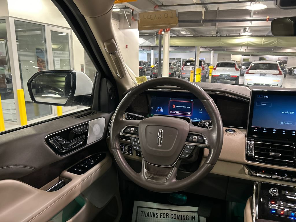 Certified 2022 Lincoln Navigator L Reserve AWD/4WD image 25