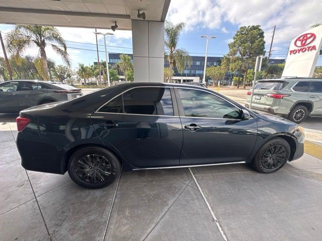 Used 2014 Toyota Camry LE FWD image 8