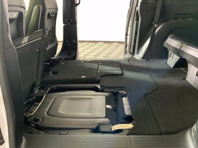 Used 2026 Chrysler Pacifica Limited FWD image 40