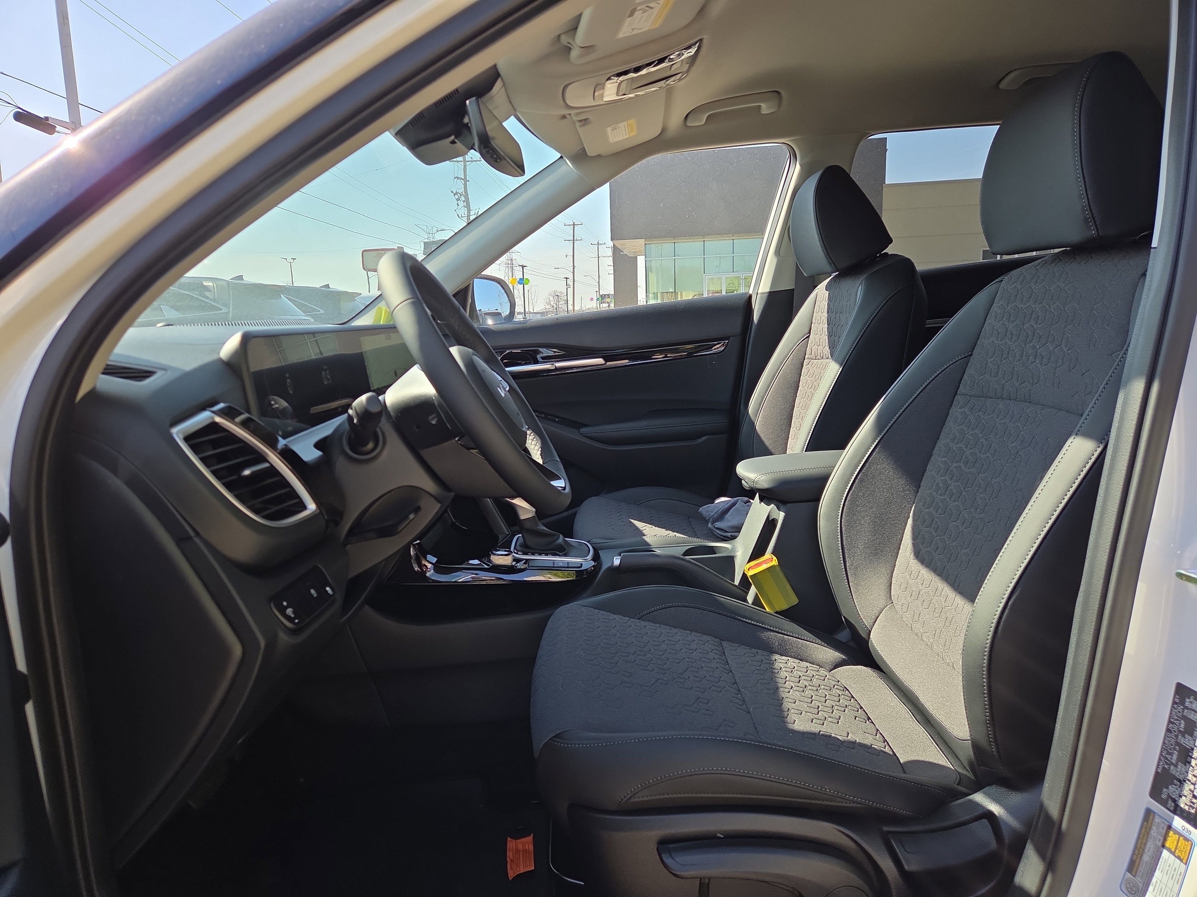 New 2026 Kia Seltos S FWD image 5