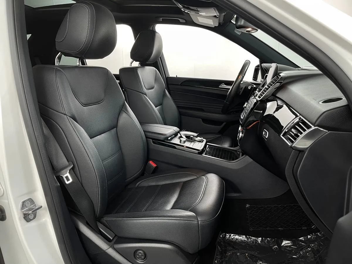 Used 2019 Mercedes-Benz GLE 43 AMG 4MATIC image 36