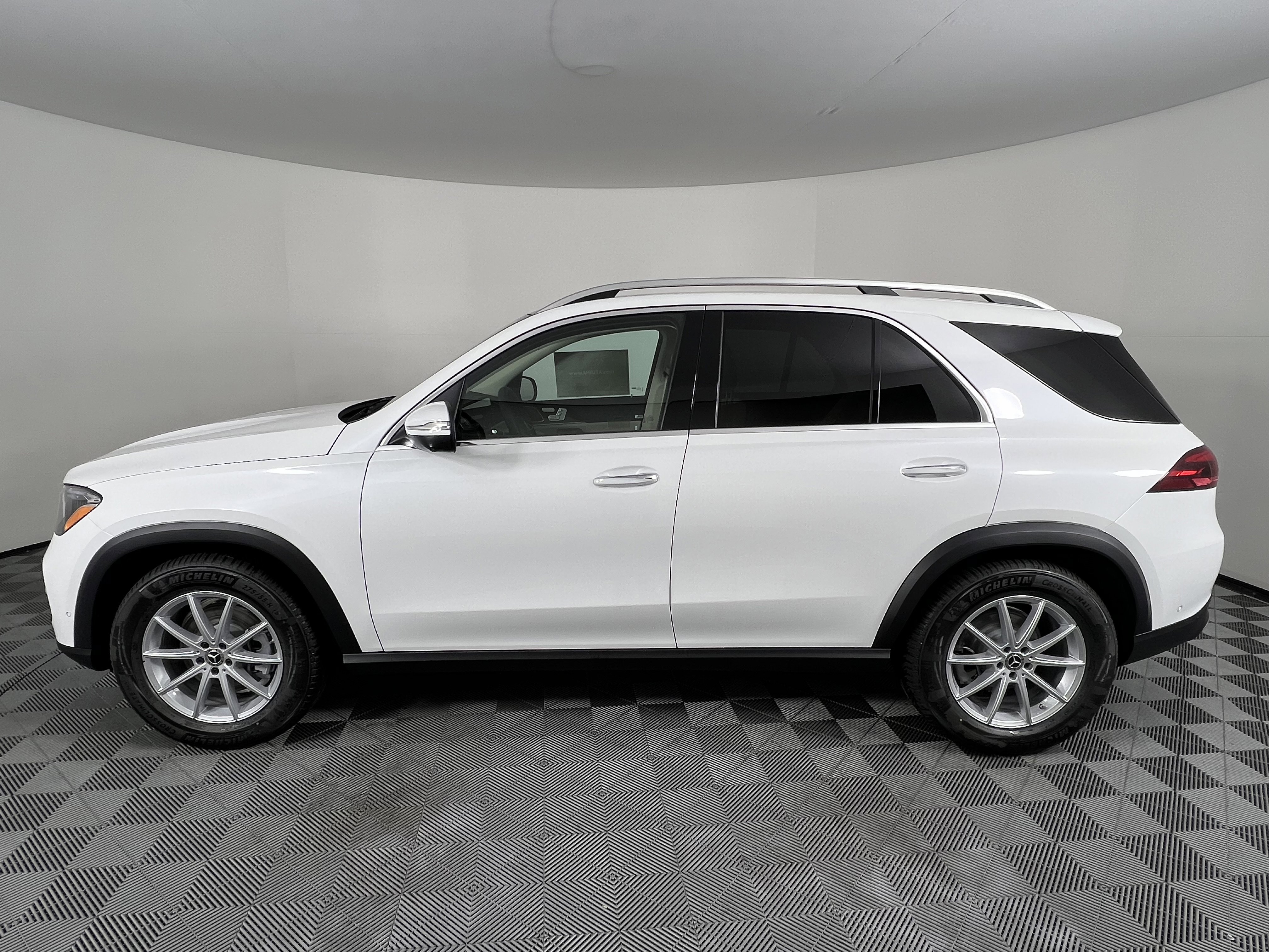 New 2026 Mercedes-Benz GLE 350 4MATIC image 9