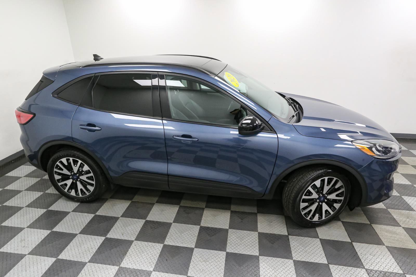 Used 2020 Ford Escape SE Sport AWD/4WD image 5