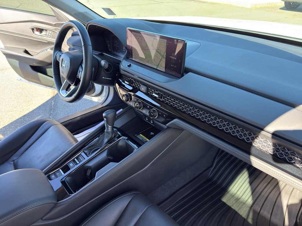 Used 2024 Honda Accord Touring image 30