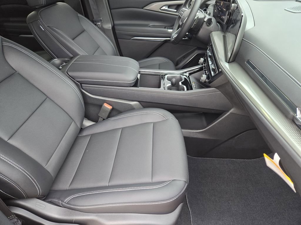 New 2026 Chevrolet Traverse LT w/ Enhanced Driving Package FWD image 6
