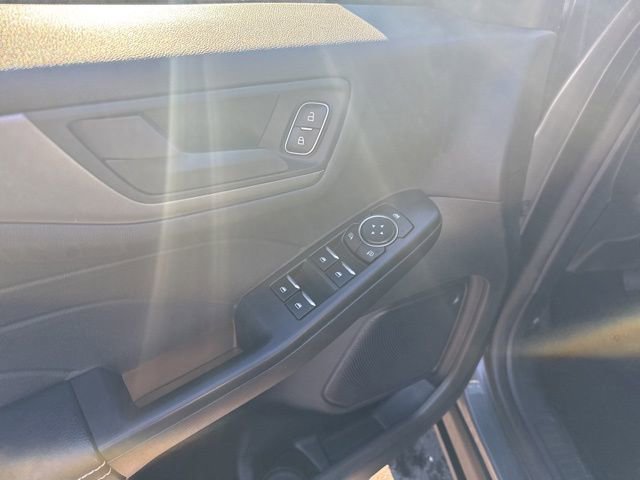 Used 2025 Ford Escape Active image 11