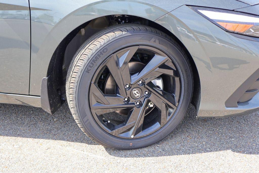 New 2026 Hyundai Elantra Sport FWD image 31
