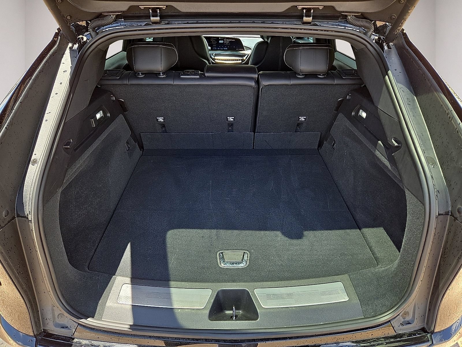 Used 2024 Cadillac Lyriq Sport RWD image 14