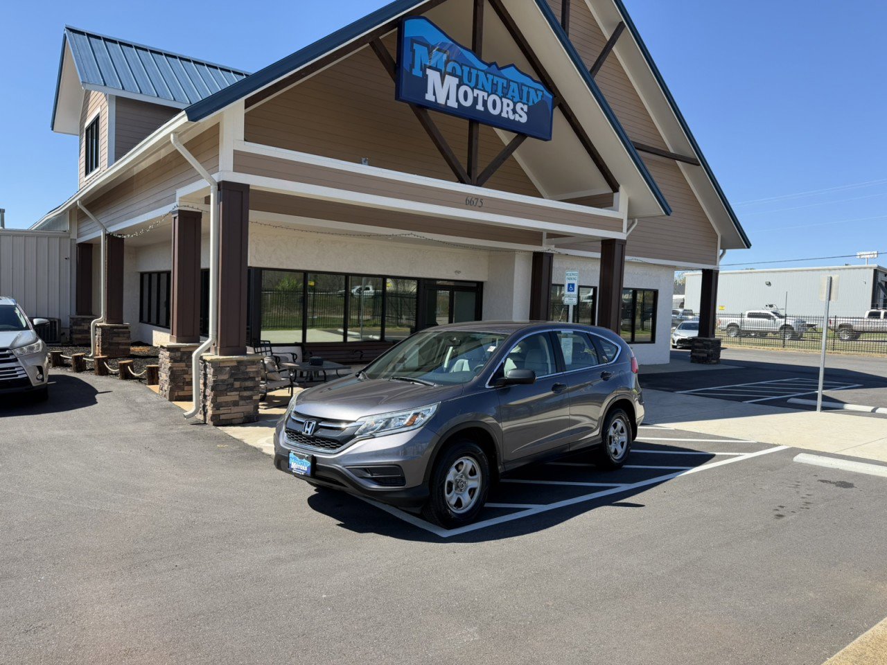 Used 2015 Honda CR-V LX image 1