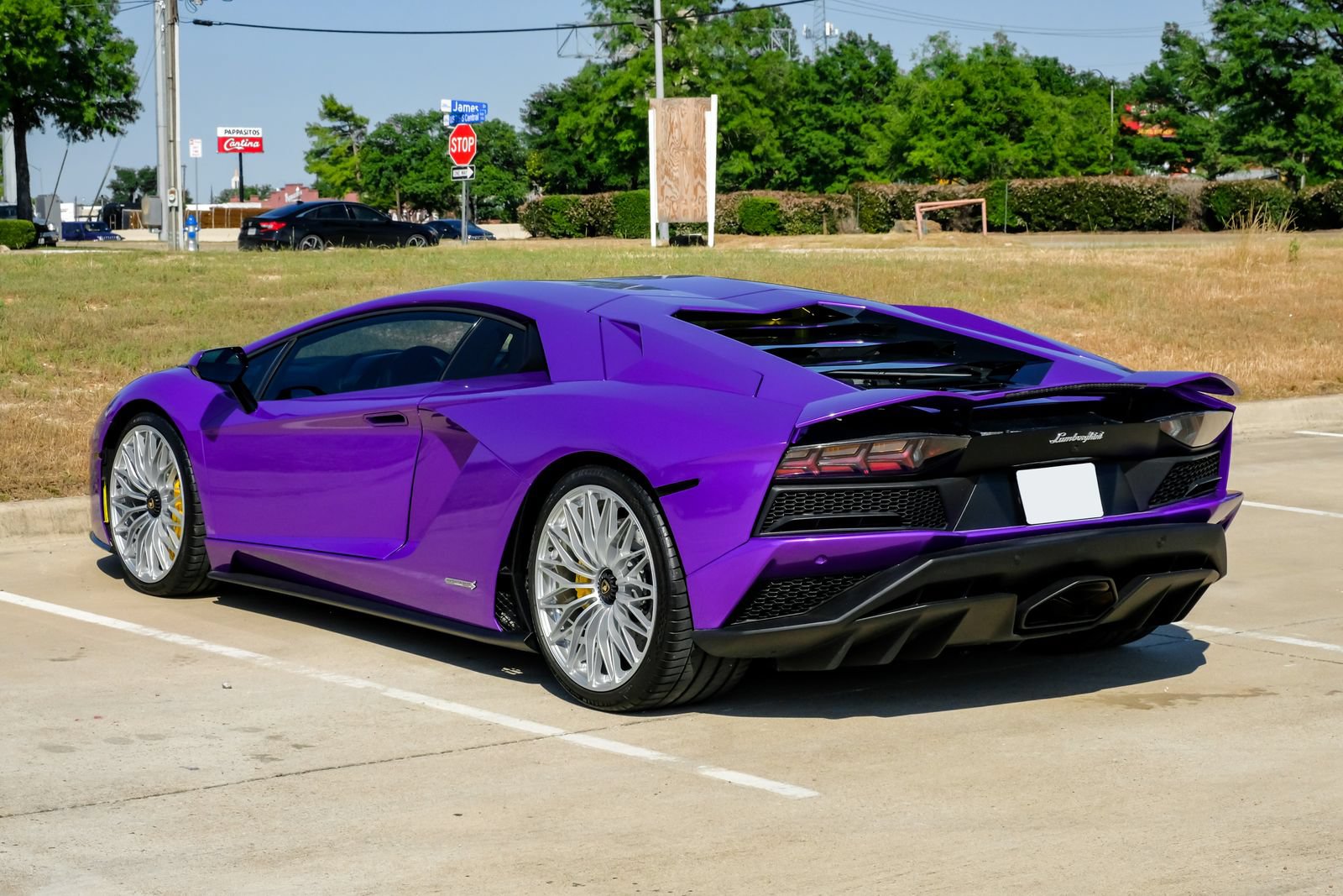 Used 2018 Lamborghini Aventador S AWD/4WD image 14