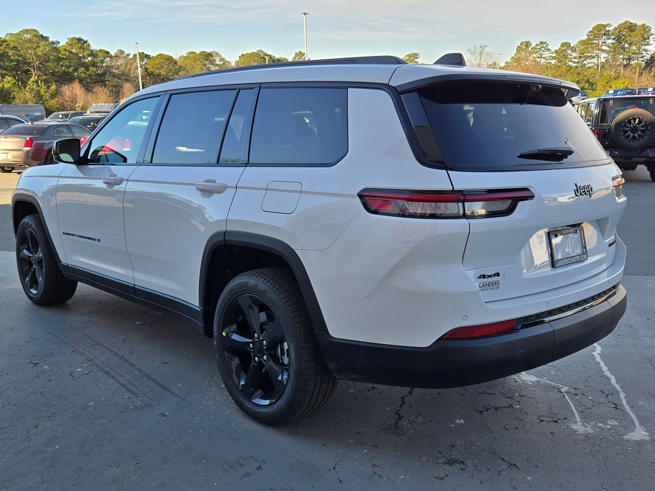 New 2025 Jeep Grand Cherokee L Limited w/ Luxury Tech Group II image 5