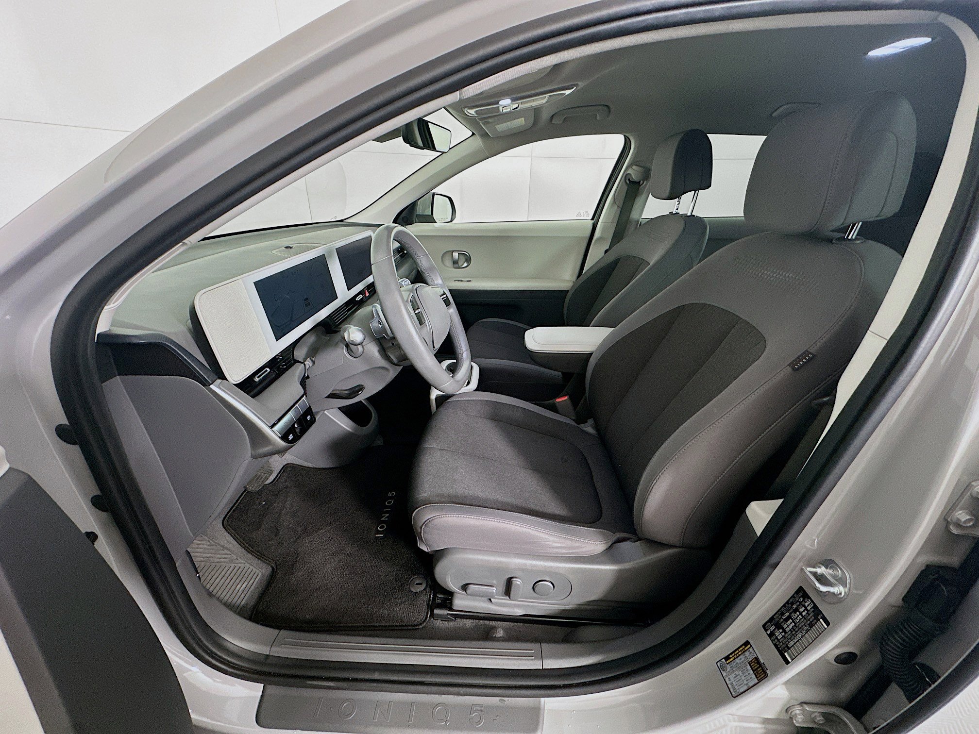 Used 2024 Hyundai Ioniq 5 SEL image 13