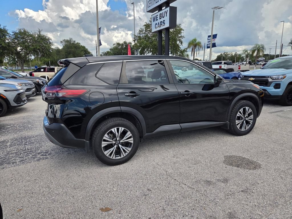 Used 2022 Nissan Rogue SV FWD image 13