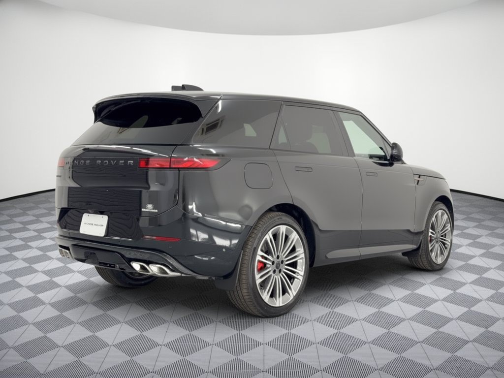 New 2027 Land Rover Range Rover Sport Dynamic SE AWD/4WD image 9