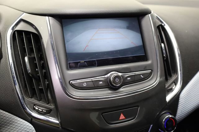 Used 2019 Chevrolet Cruze LT w/ Convenience Package image 22