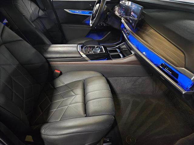 Certified 2023 BMW i7 xDrive60 w/ Parking Assistance Package AWD/4WD image 19