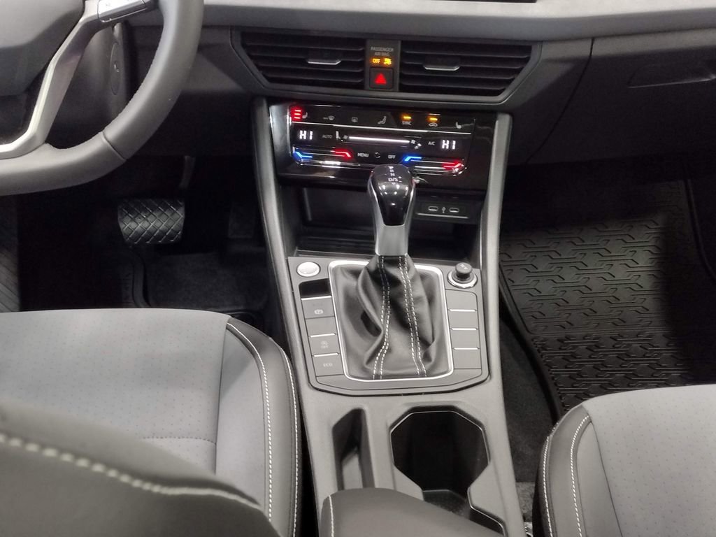 New 2026 Volkswagen Jetta SE image 33